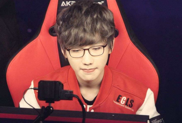 摘得金牌 摘得金牌